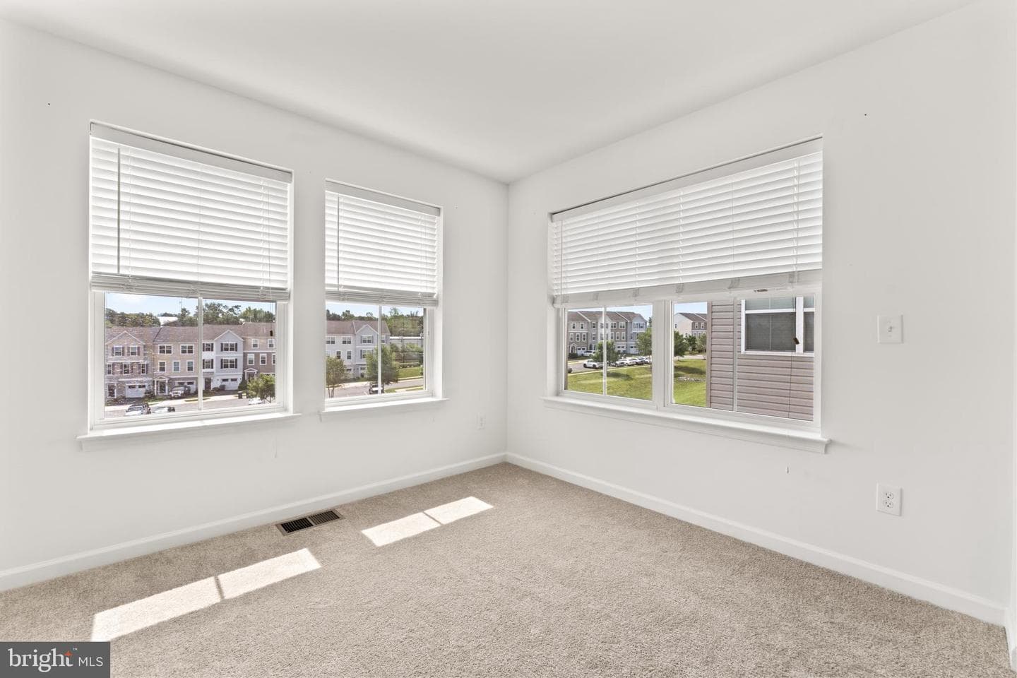 1418 Hudgins Farm Circle photo 21
