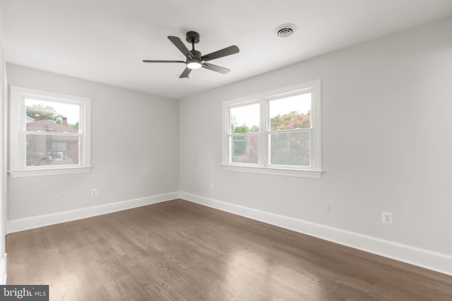 1329 Brent Street photo 22