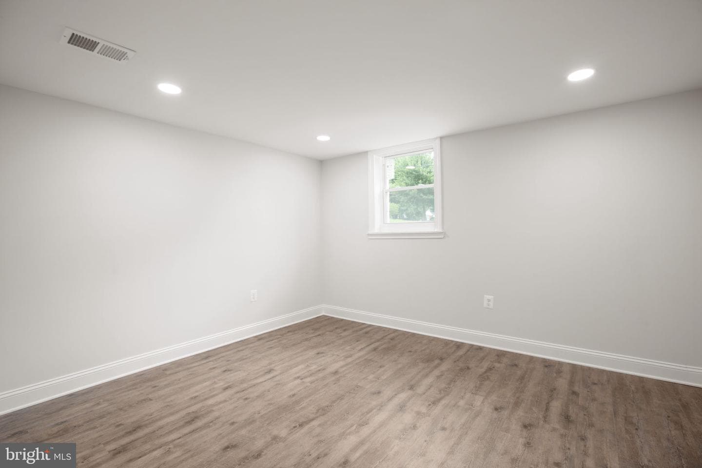1329 Brent Street photo 33
