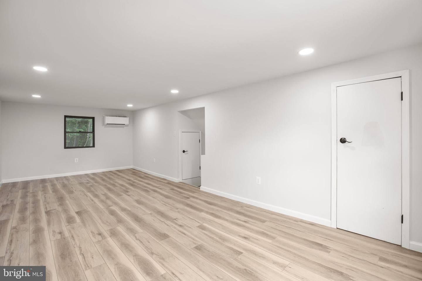 1329 Brent Street photo 47