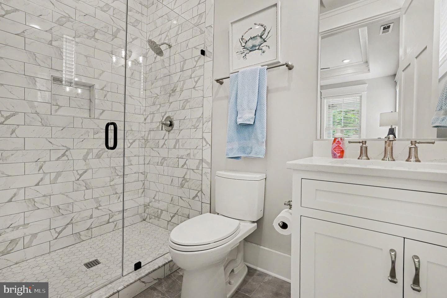 1119 Sophia St photo 8