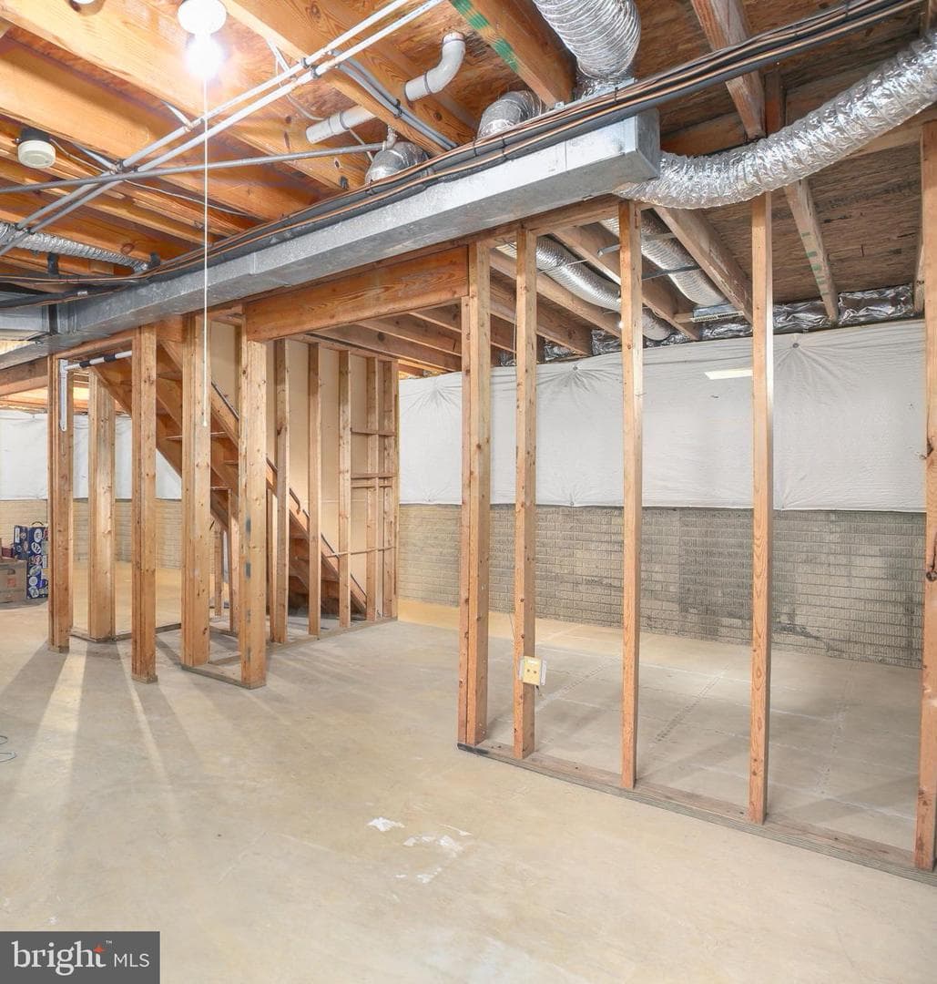 1002 Stafford Avenue photo 24