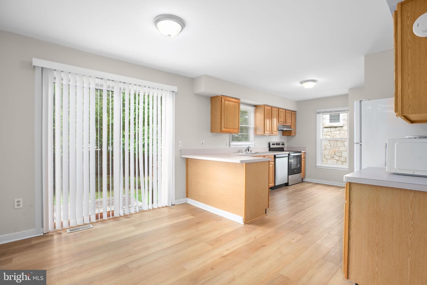 1002 Stafford Avenue photo 7
