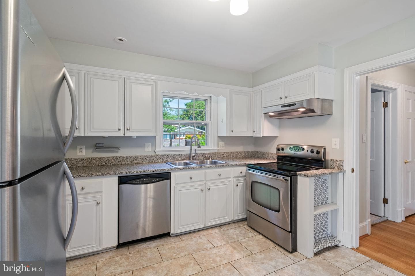 1321 Royston Street photo 12