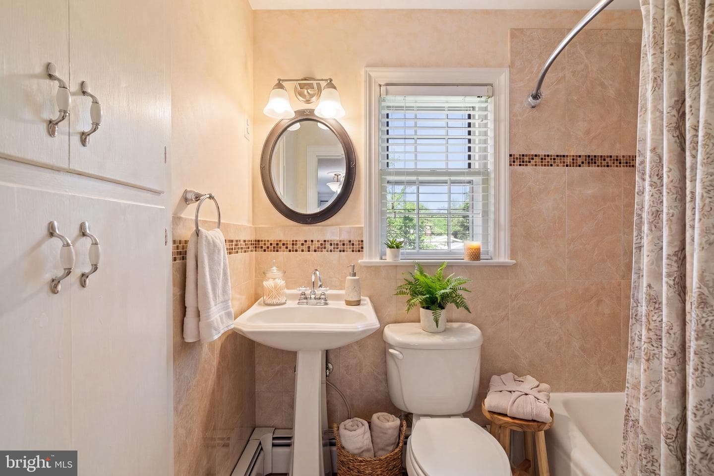 1321 Royston Street photo 25