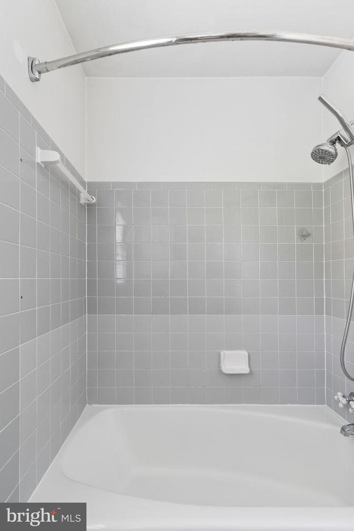 1321 Royston Street photo 32