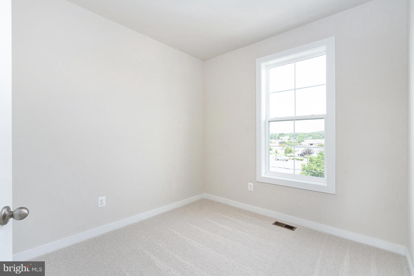 424 Germania Street photo 24