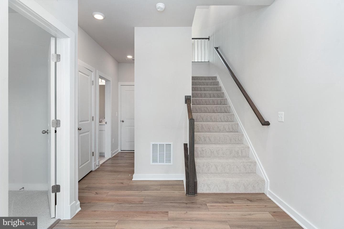 424 Germania Street photo 5