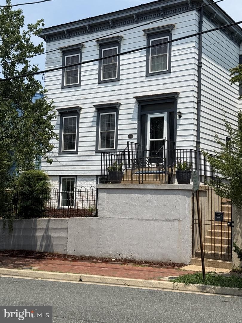 309 Princess Anne Street, Fredericksburg