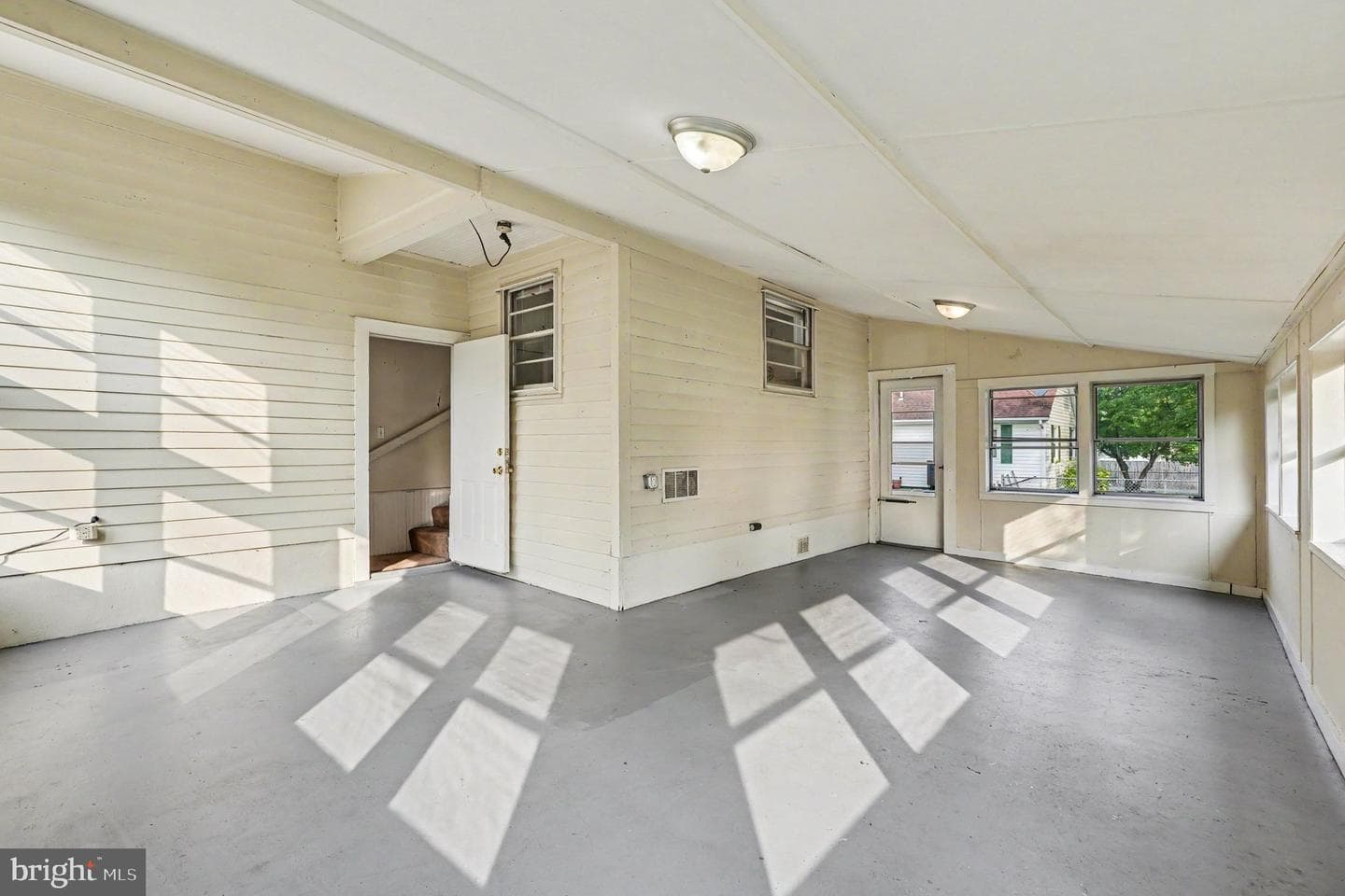 117 Hillcrest Drive photo 20