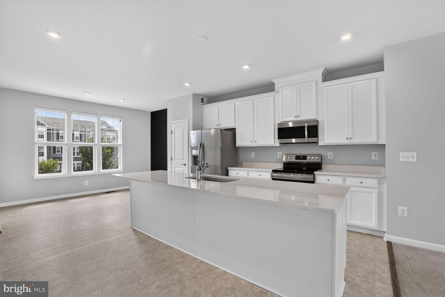 1806 Sag Harbor Lane photo 15