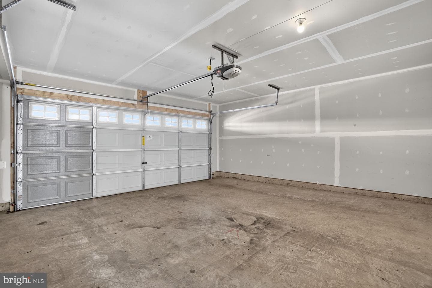 1806 Sag Harbor Lane photo 9