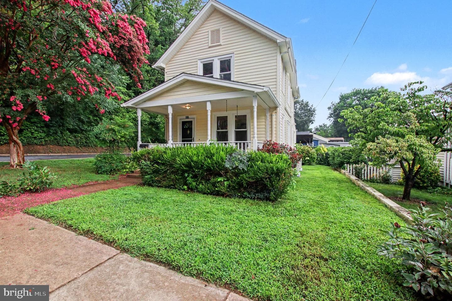 923 Monument Avenue, Fredericksburg