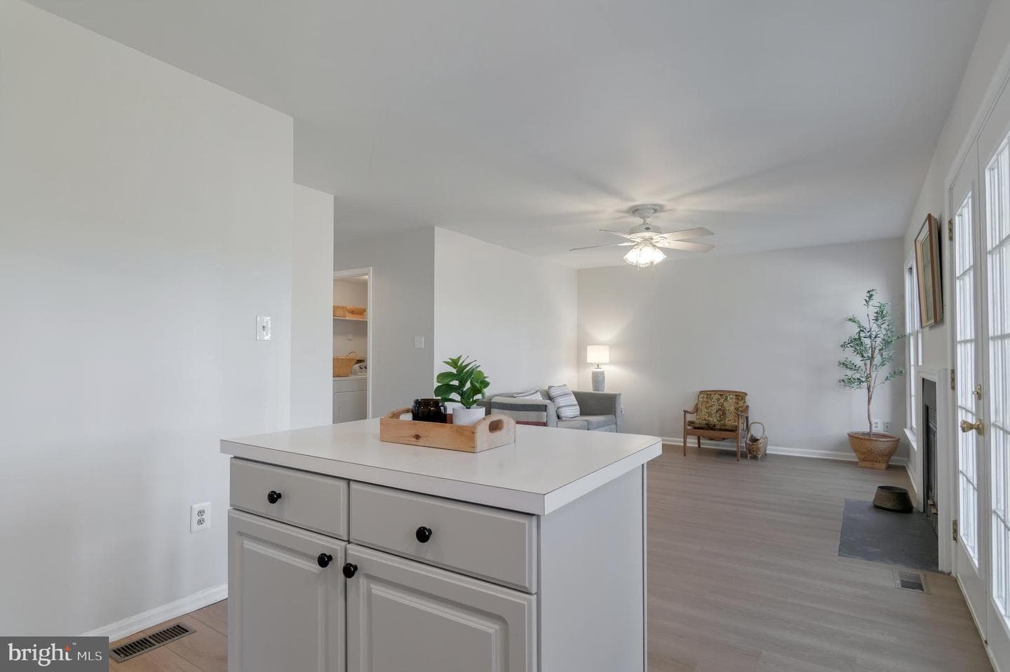 3916 Oak Street photo 21