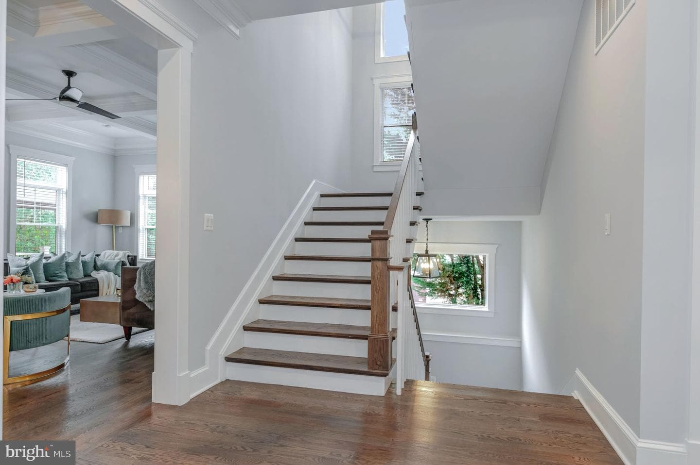 10708 Warwick Avenue photo 11