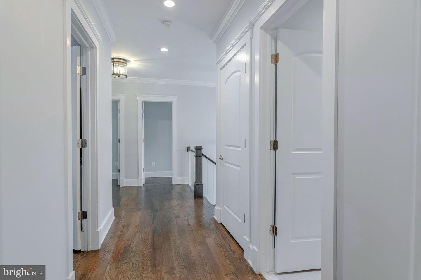 10708 Warwick Avenue photo 22