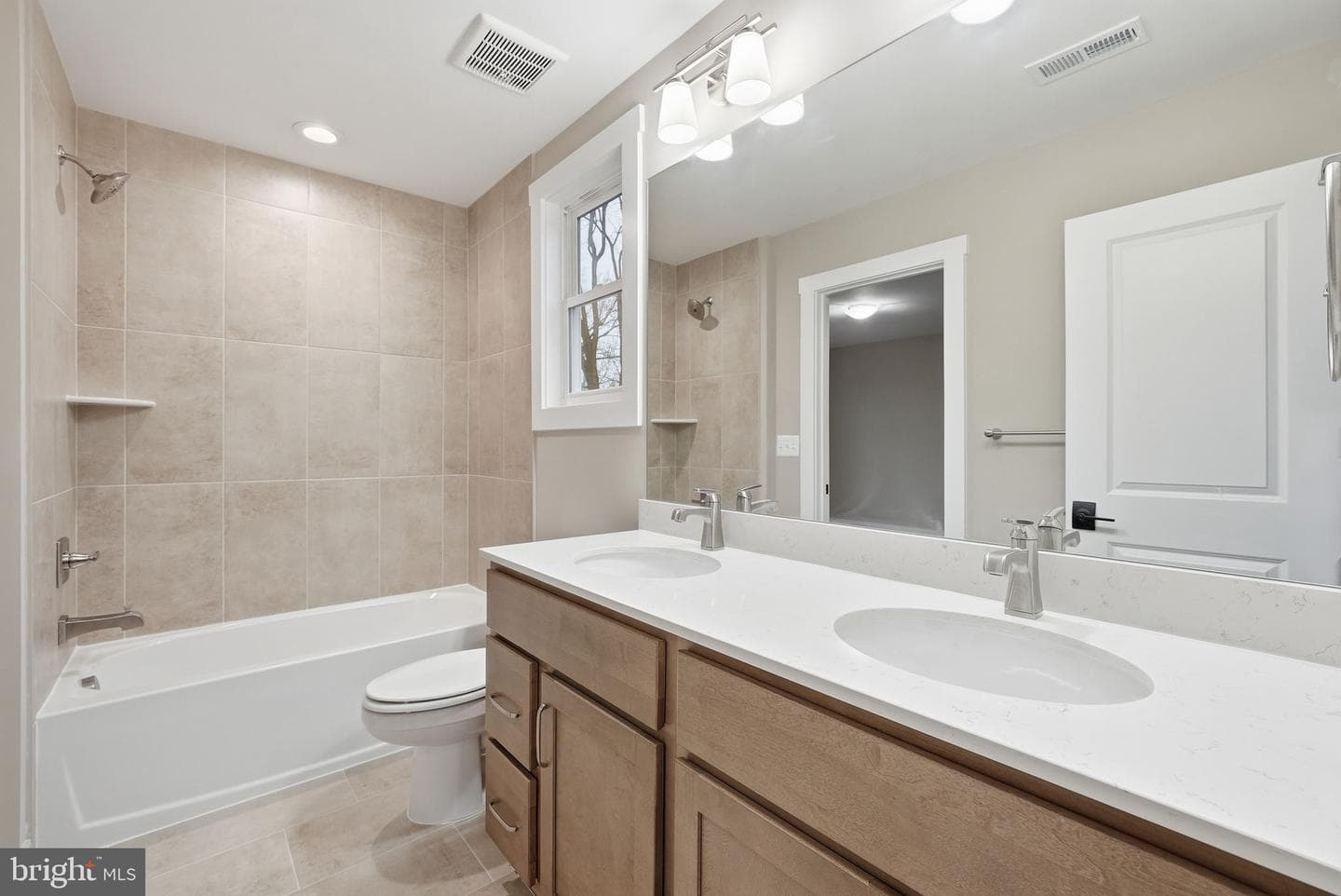 3410 Burrows Avenue photo 29
