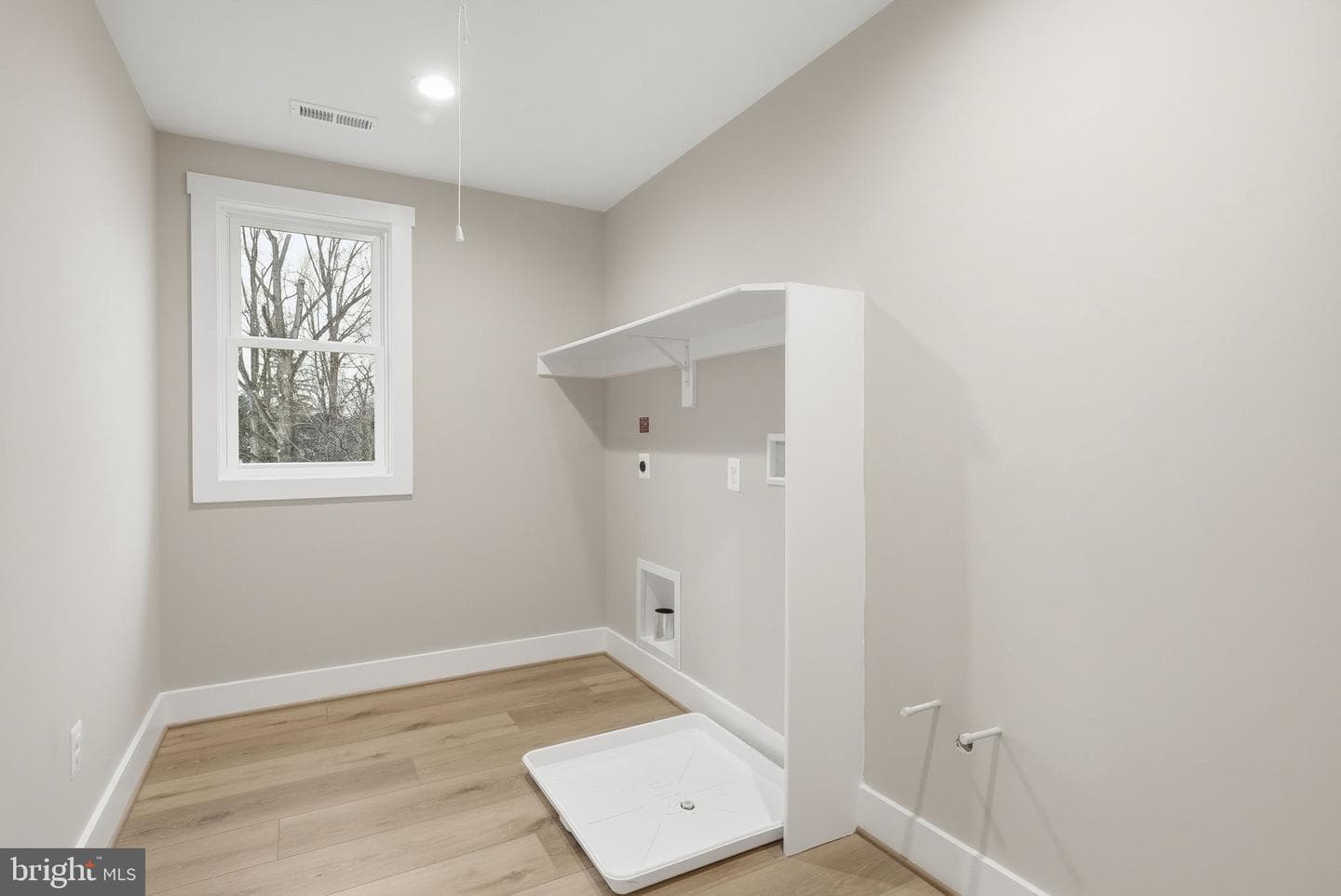 3410 Burrows Avenue photo 32