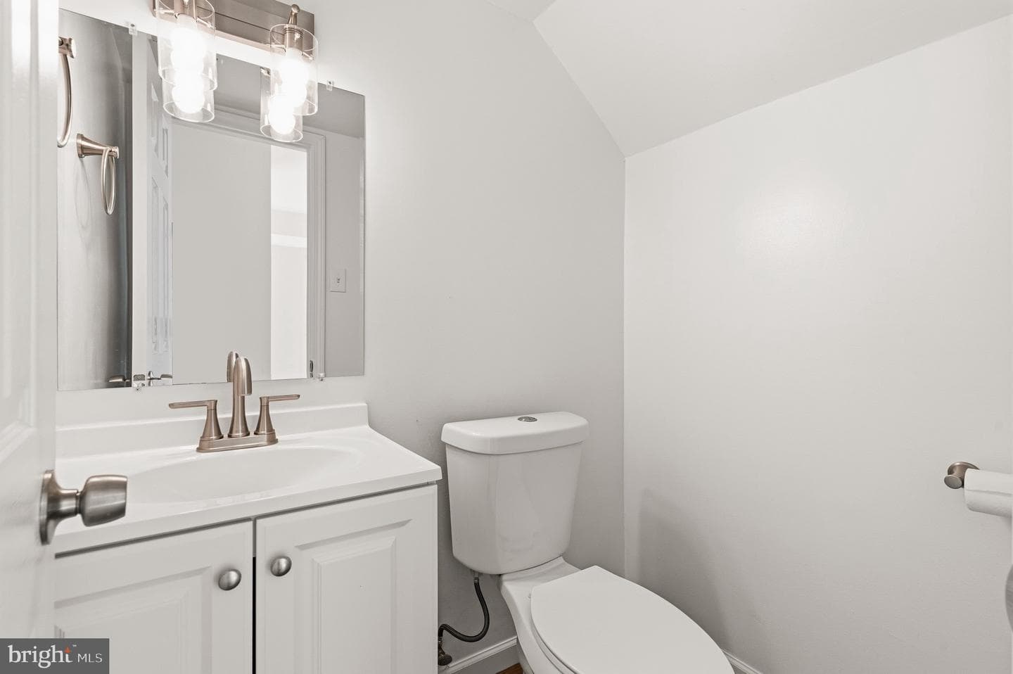 10009 Fair Woods Drive photo 11
