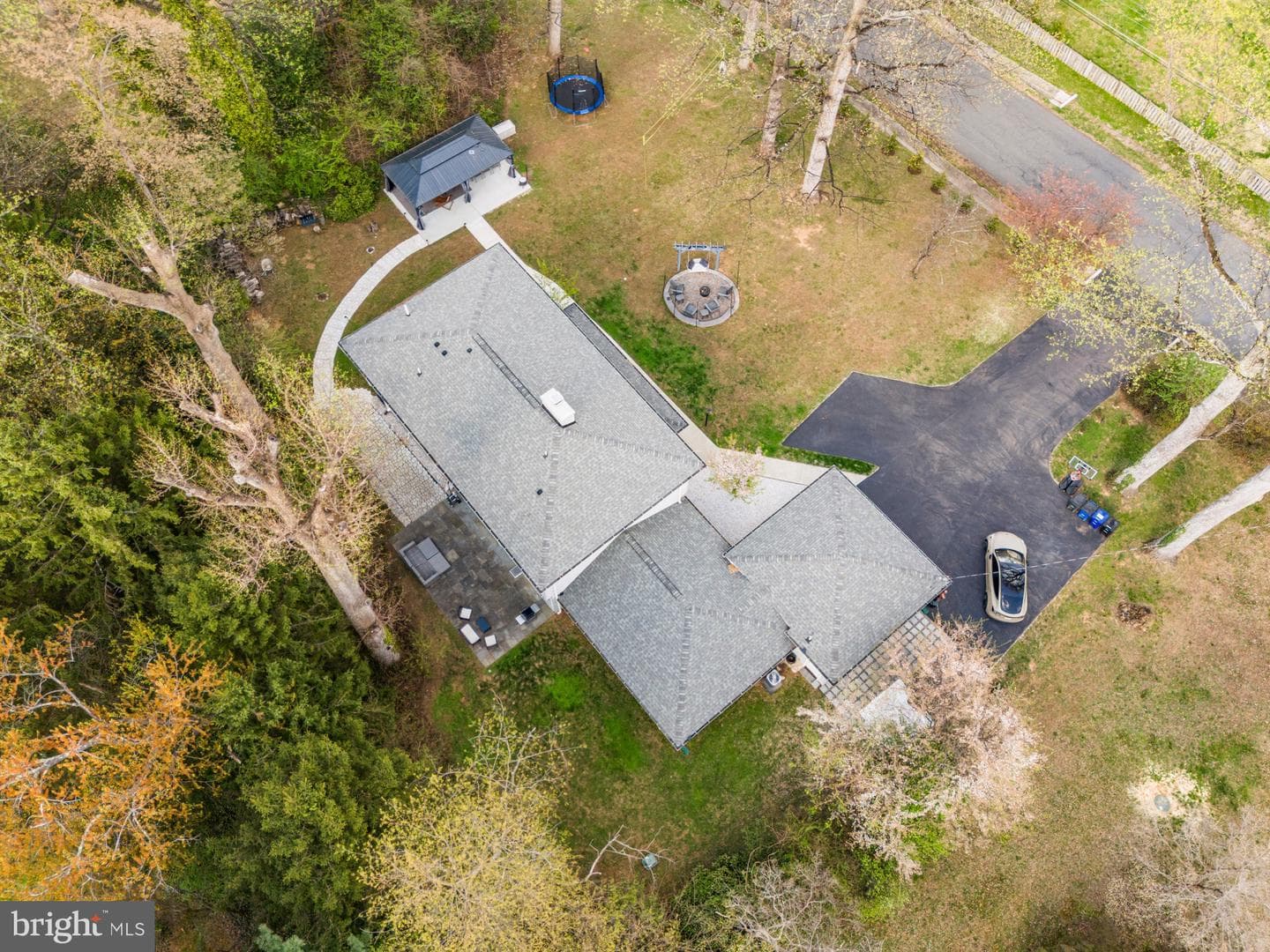 3803 Estel Road photo 3