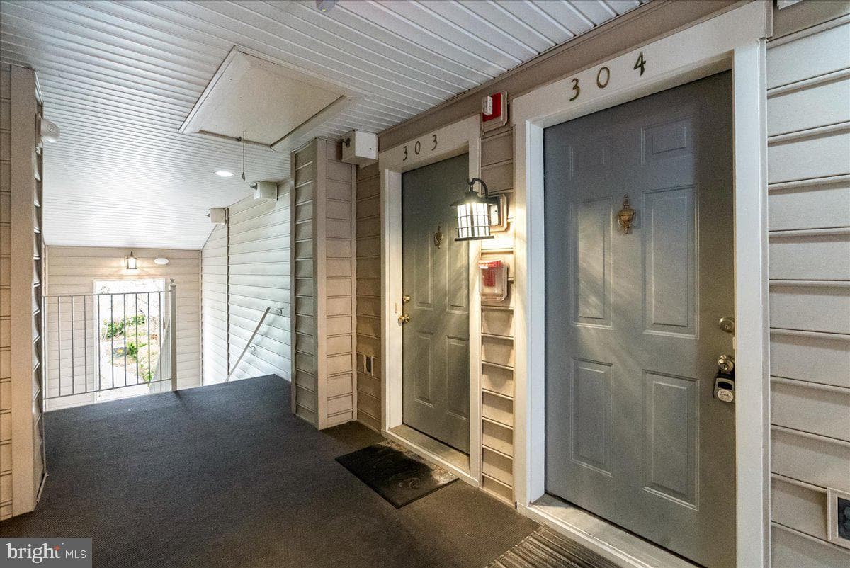 10337 Sager Avenue #304 photo 10