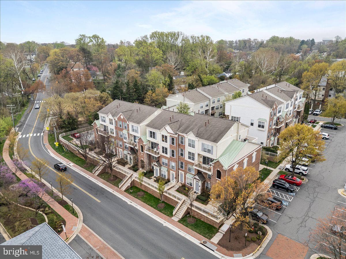10337 Sager Avenue #304 photo 2