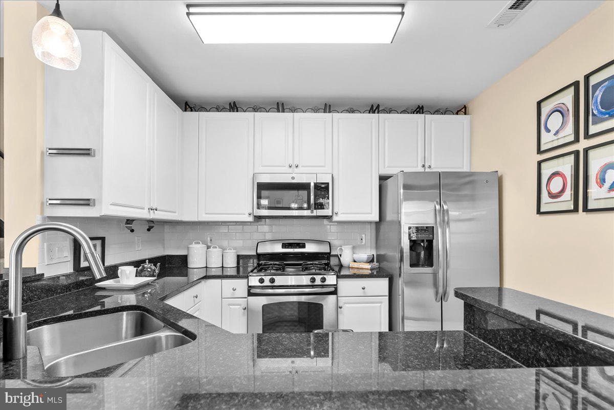 10337 Sager Avenue #304 photo 23