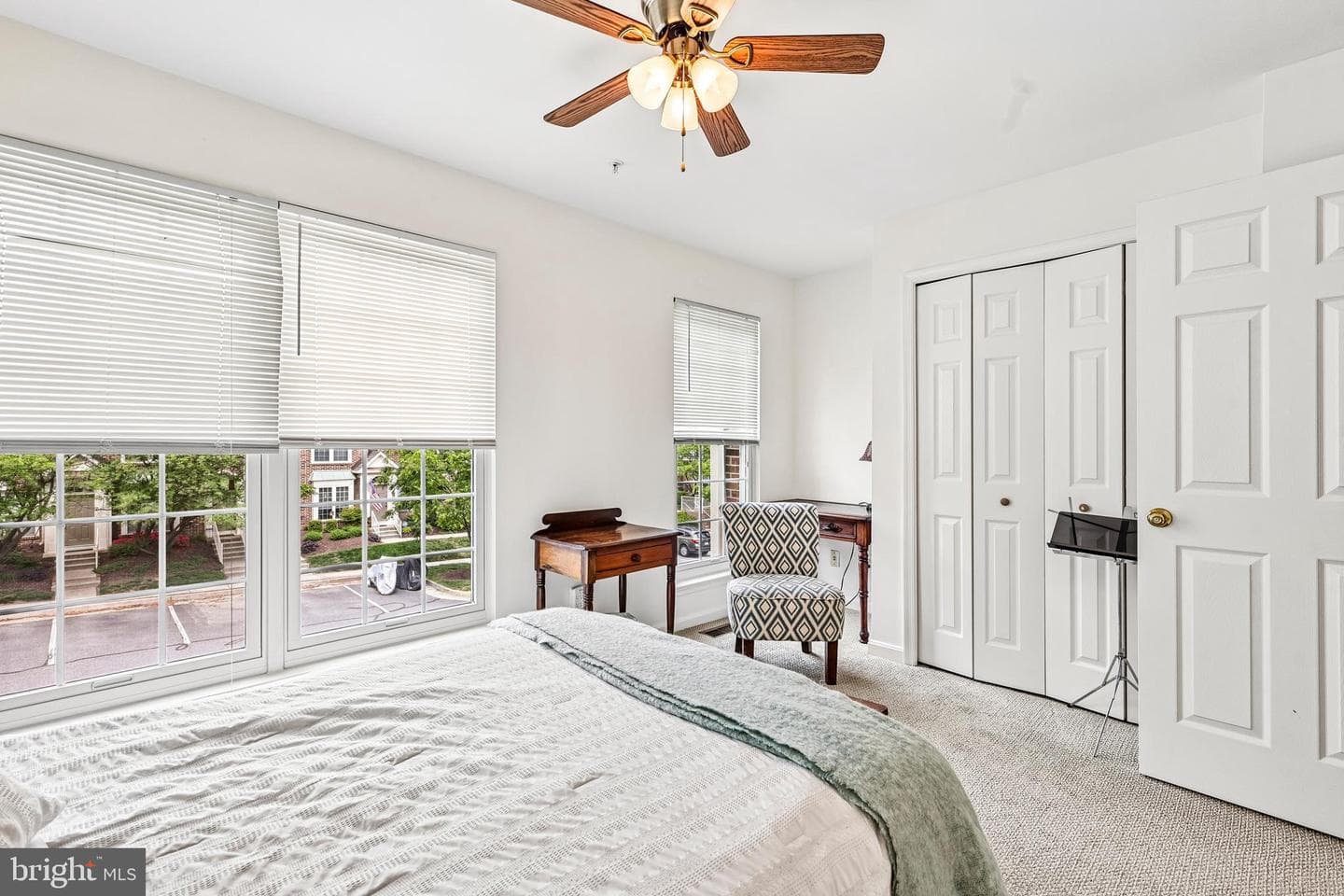 4111 Oxford Lane photo 17