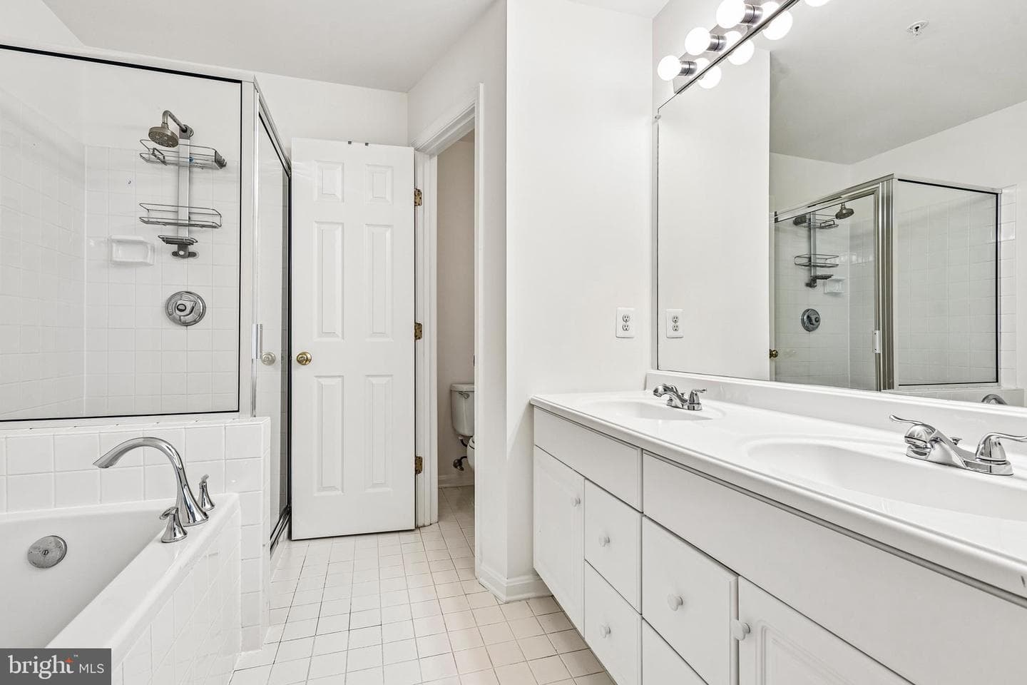 4111 Oxford Lane photo 23
