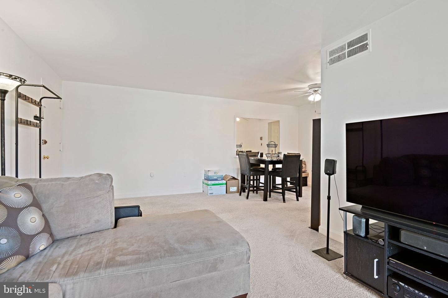 9485 Fairfax Boulevard #204 photo 5