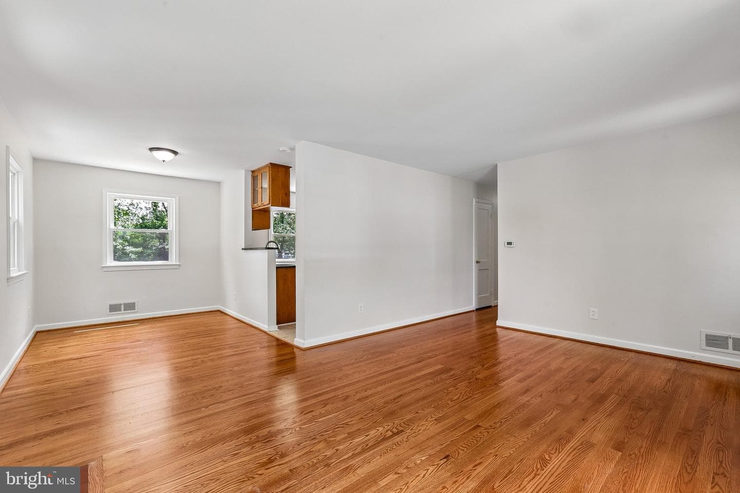 10217 Rodgers Road photo 13
