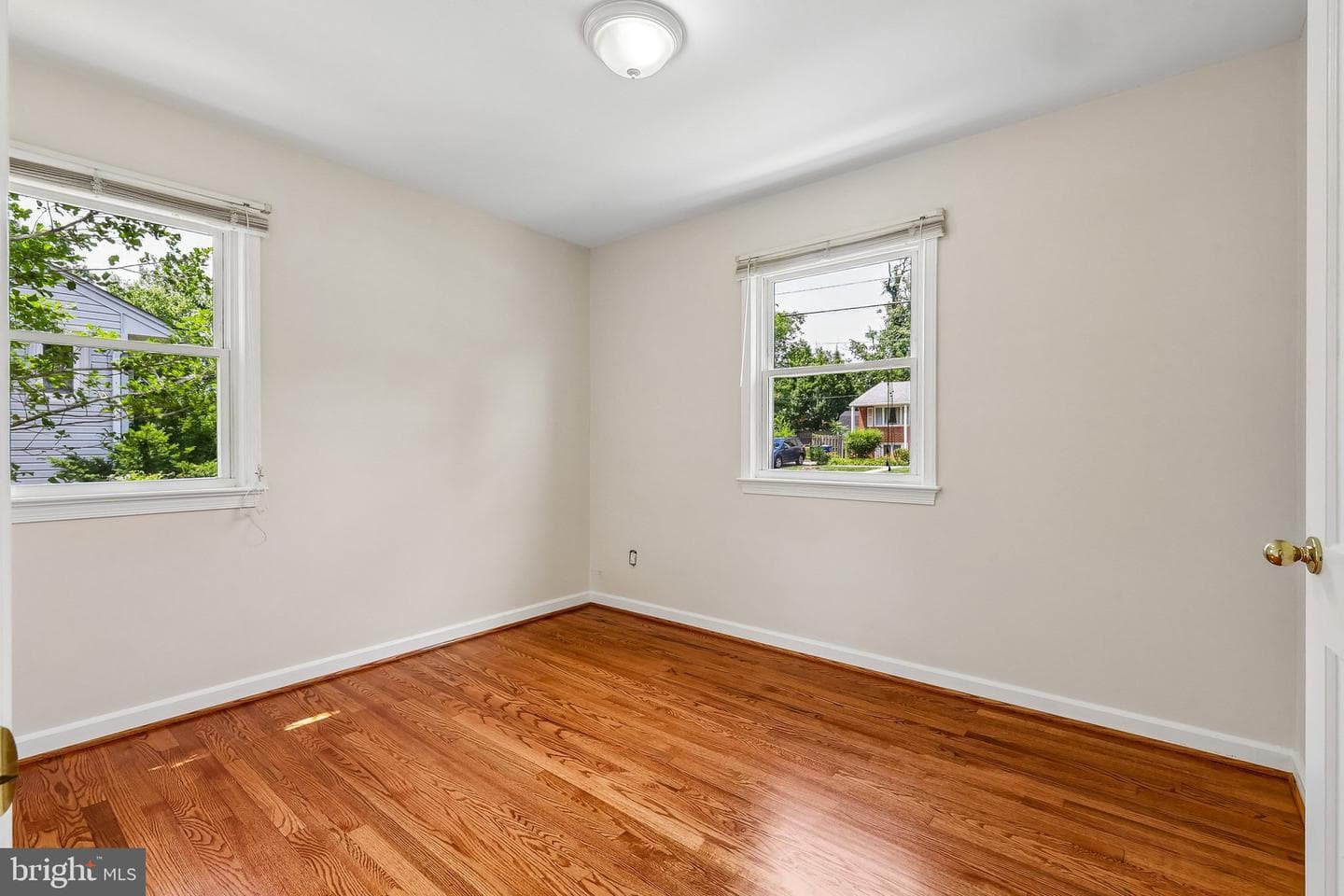 10217 Rodgers Road photo 9