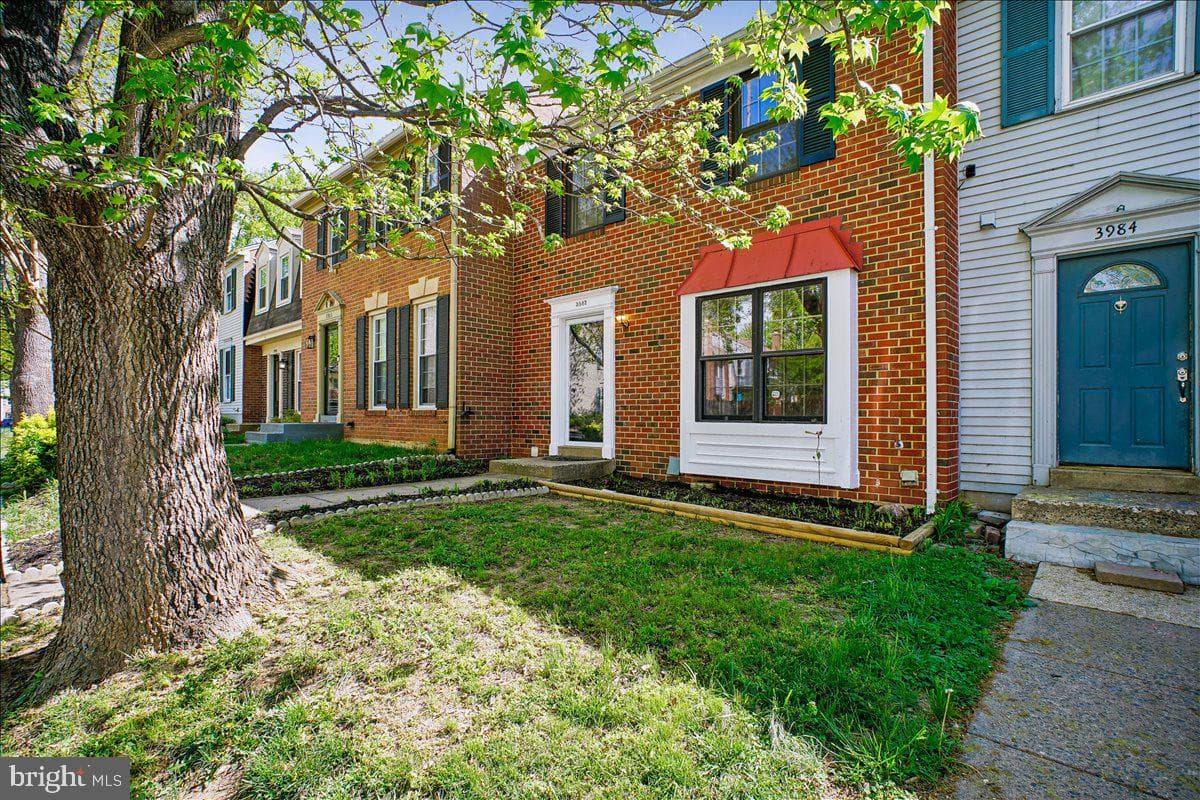 3982 Wilcoxson Drive photo 2