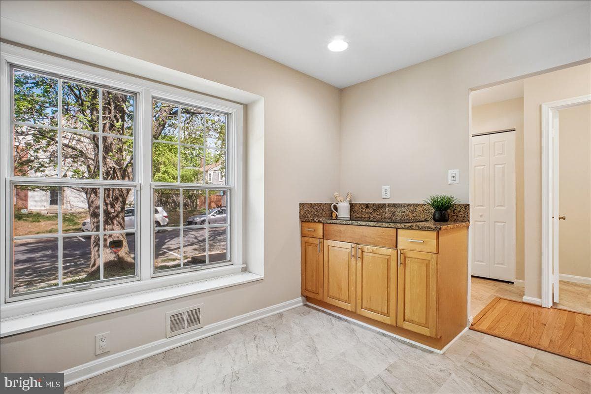3982 Wilcoxson Drive photo 9