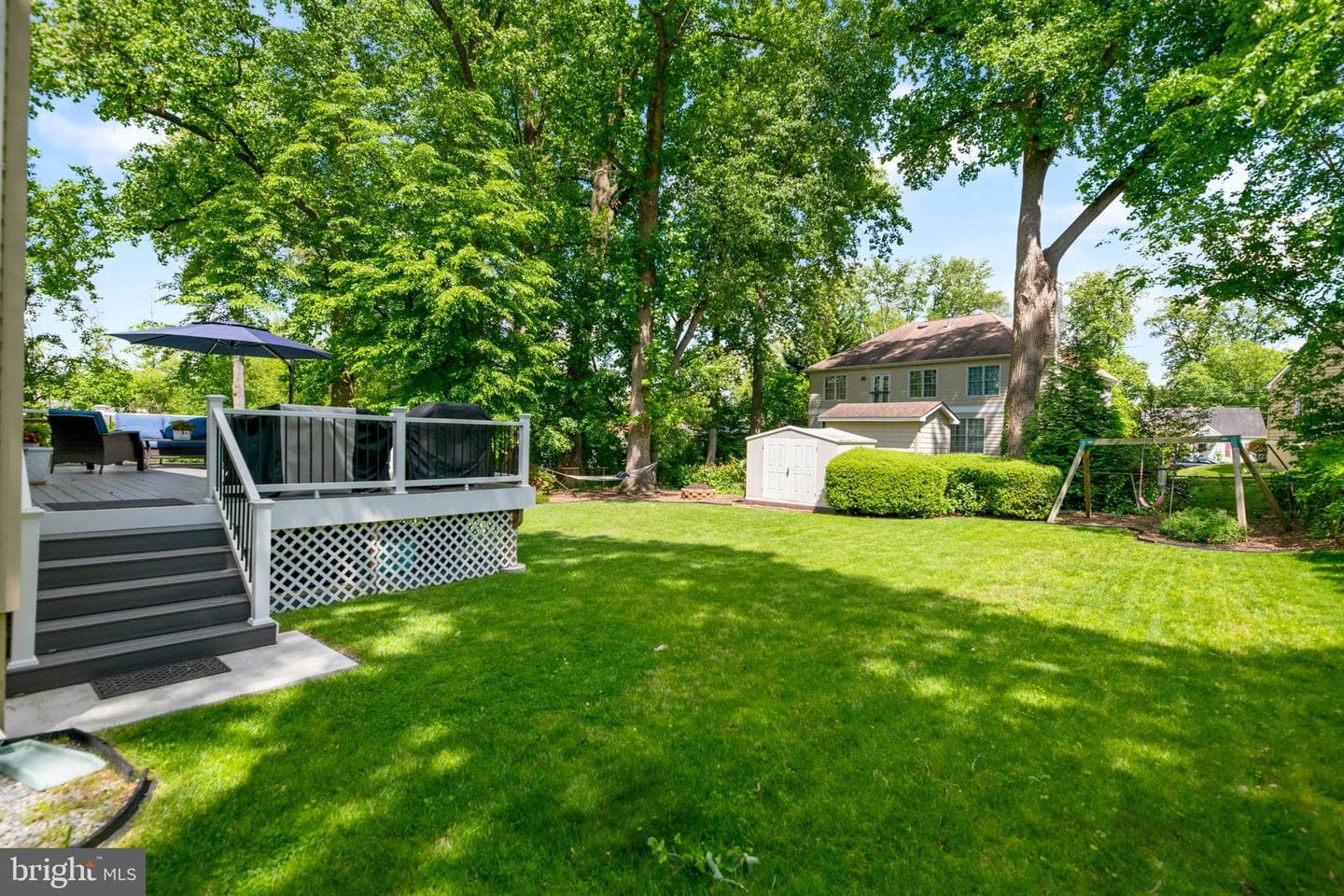 4025 Maple Street photo 34