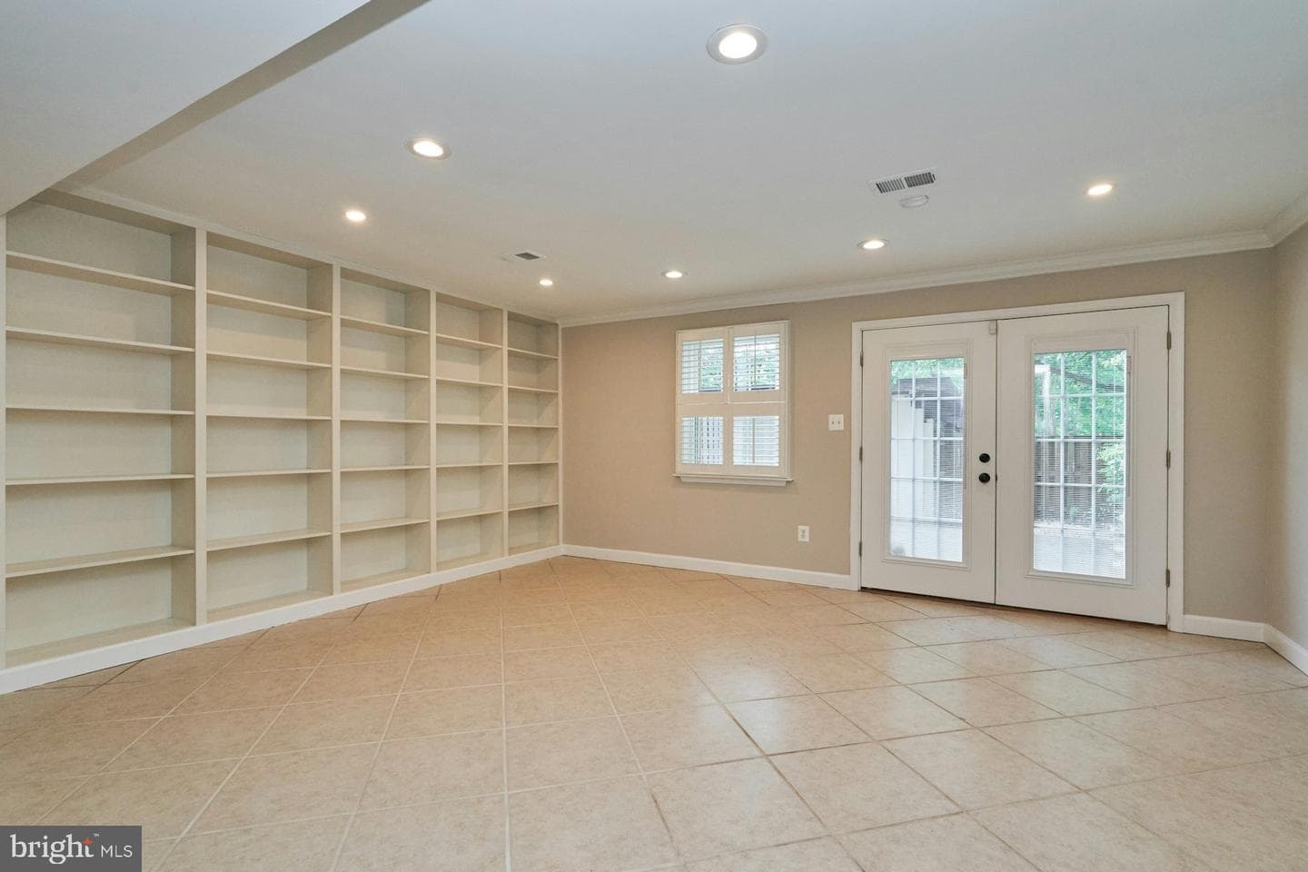 3886 University Drive photo 26