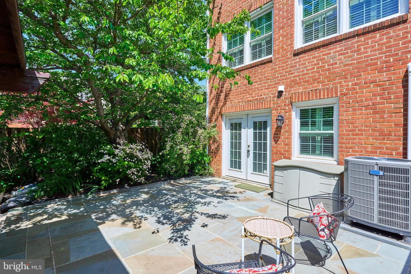 3886 University Drive photo 34