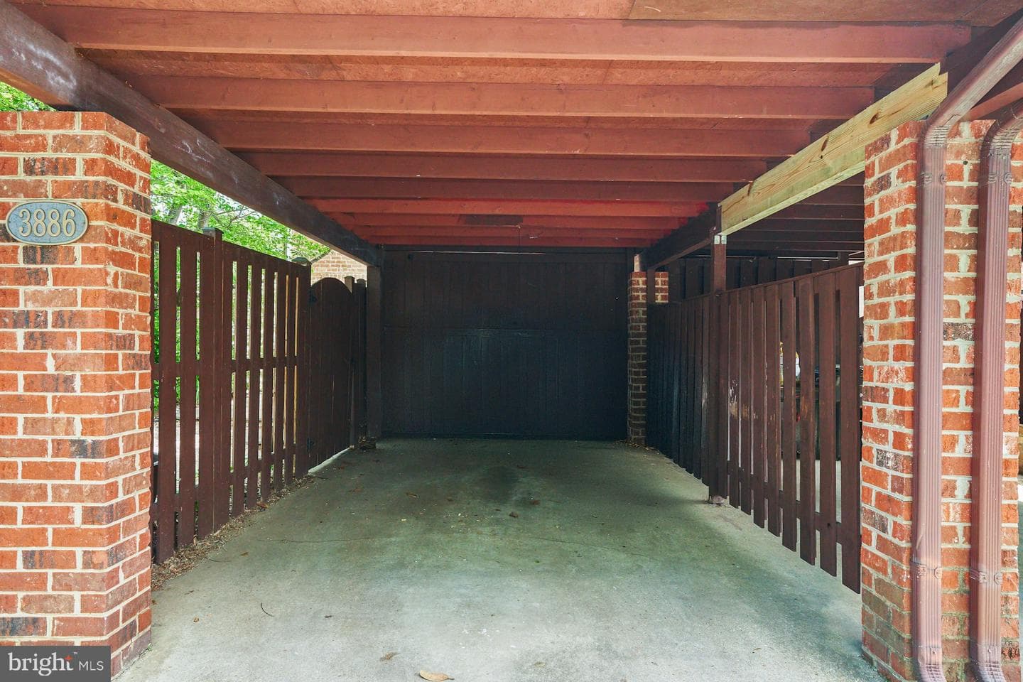 3886 University Drive photo 38