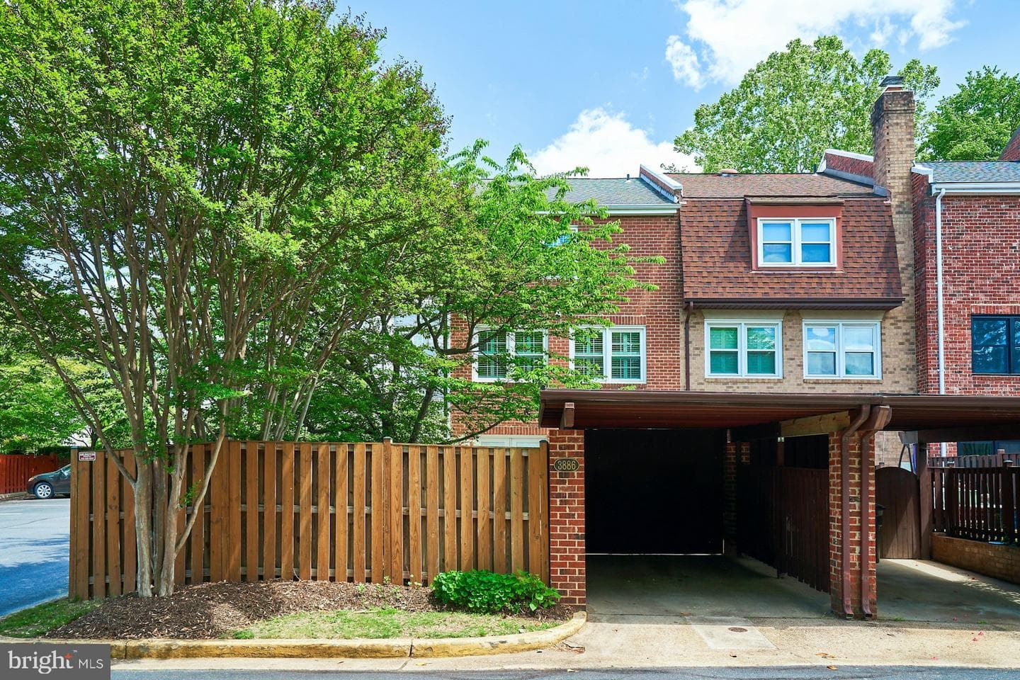 3886 University Drive photo 39