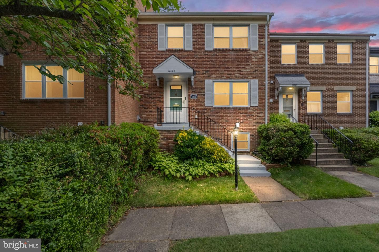 10405 Courthouse Dr, Fairfax