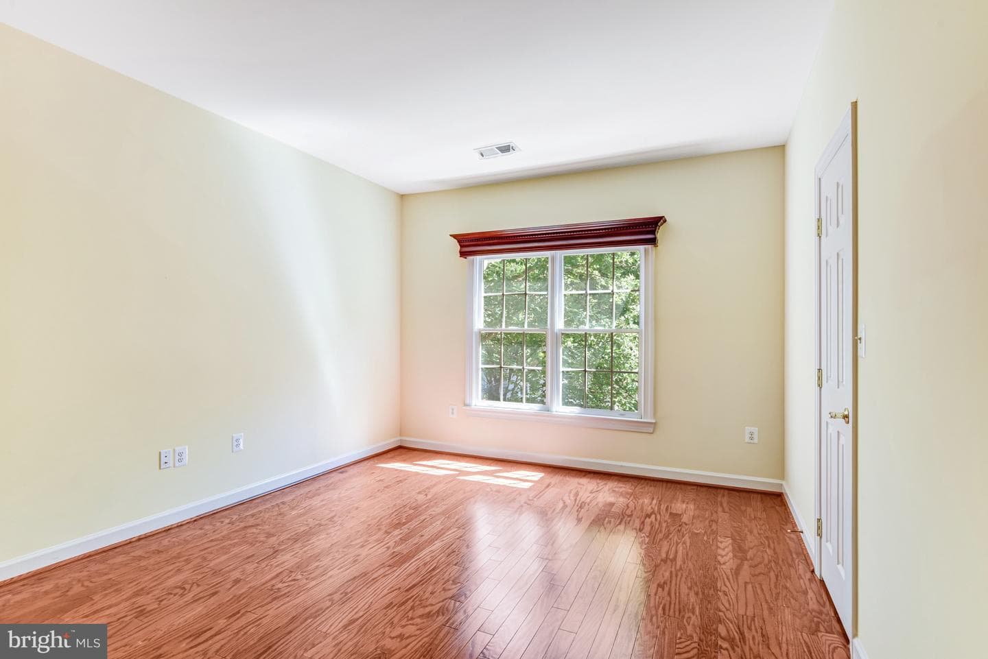 3842 Farrcroft Green photo 51