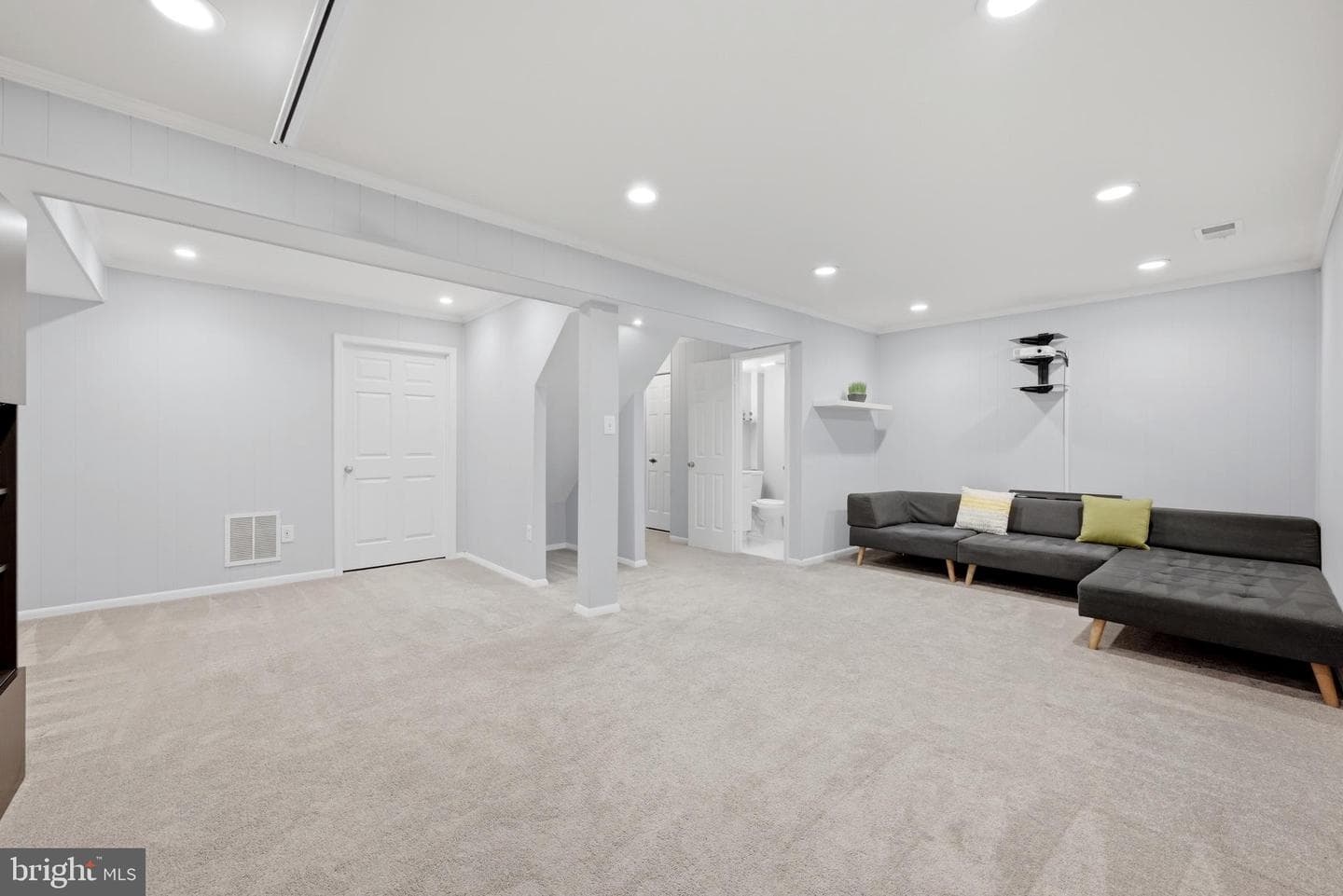 9774 Main Street photo 20