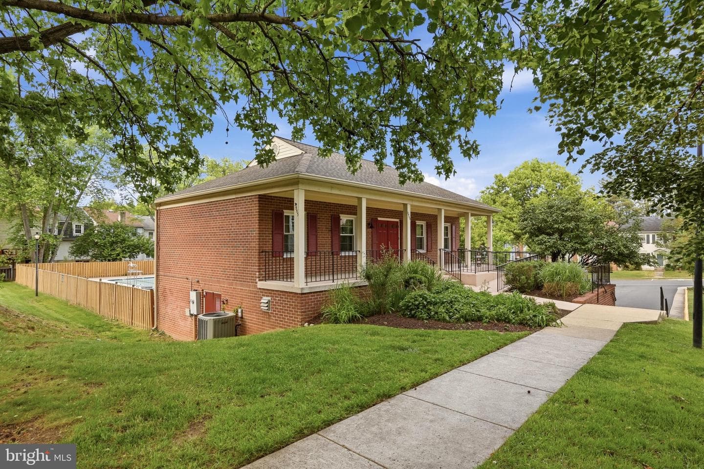 9774 Main Street photo 29