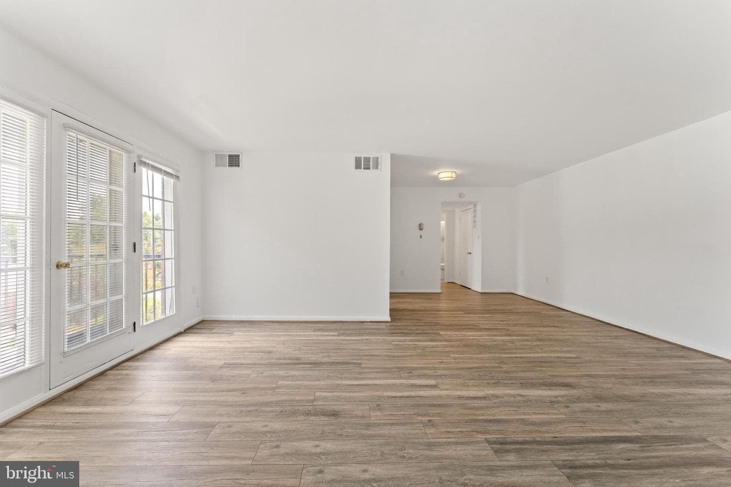 9485 Fairfax Boulevard #303 photo 13