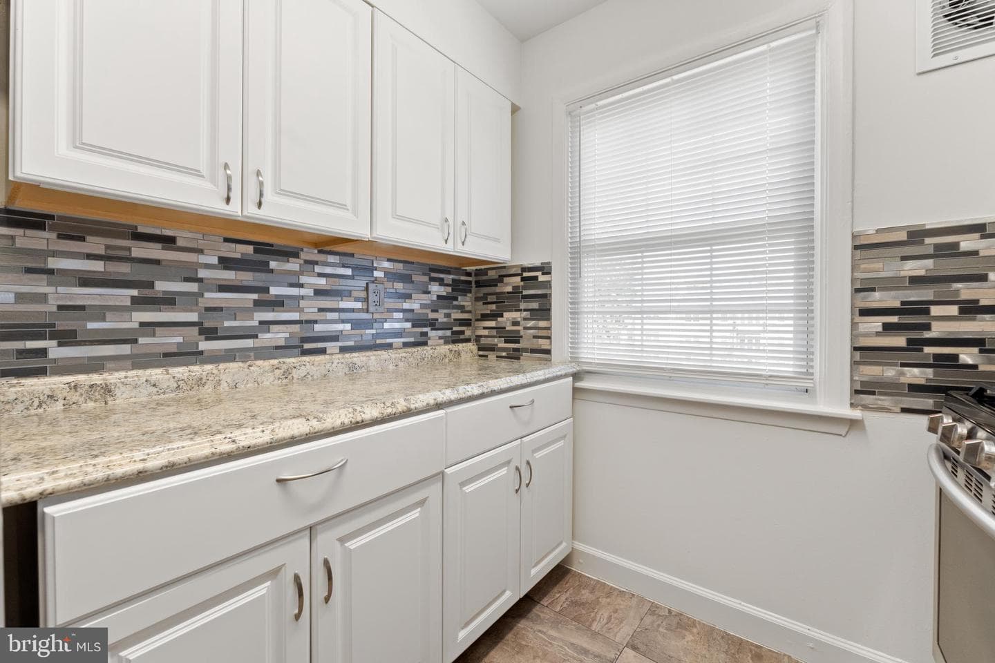 9485 Fairfax Boulevard #303 photo 19