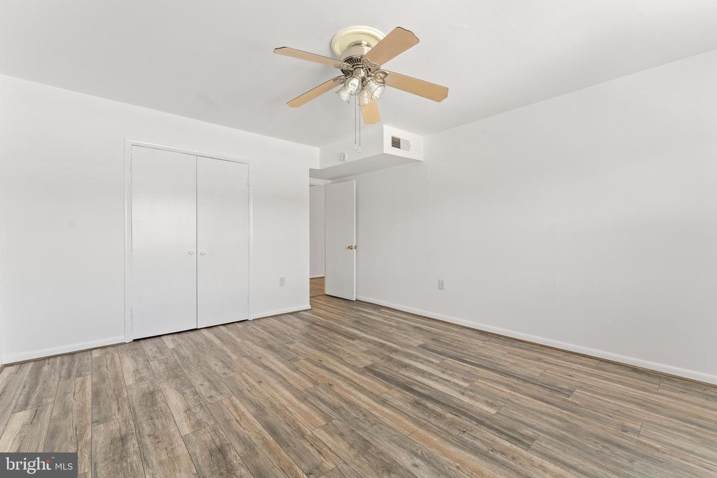 9485 Fairfax Boulevard #303 photo 21