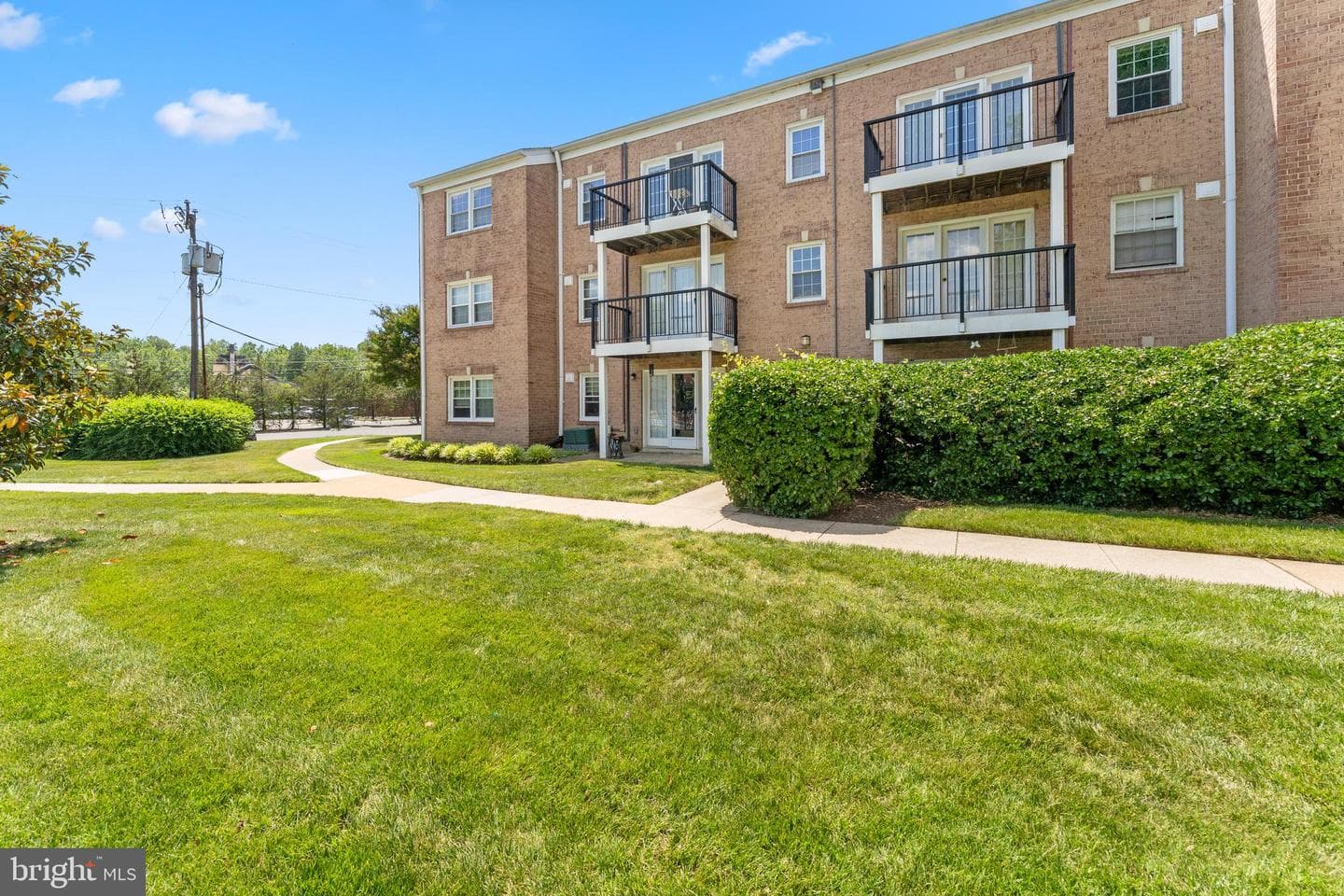 9485 Fairfax Boulevard #303 photo 26