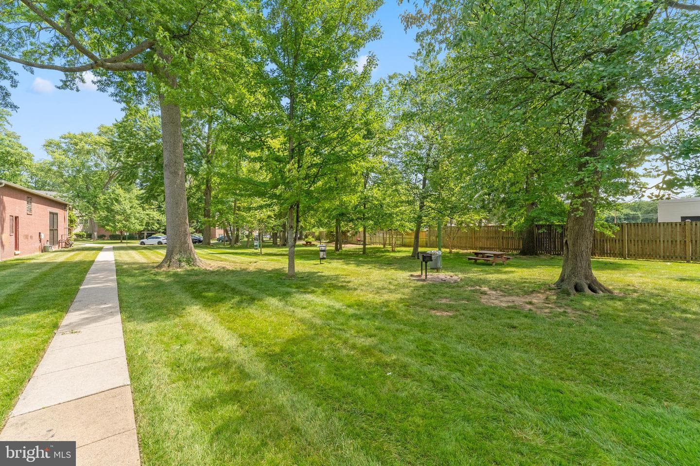 9485 Fairfax Boulevard #303 photo 35