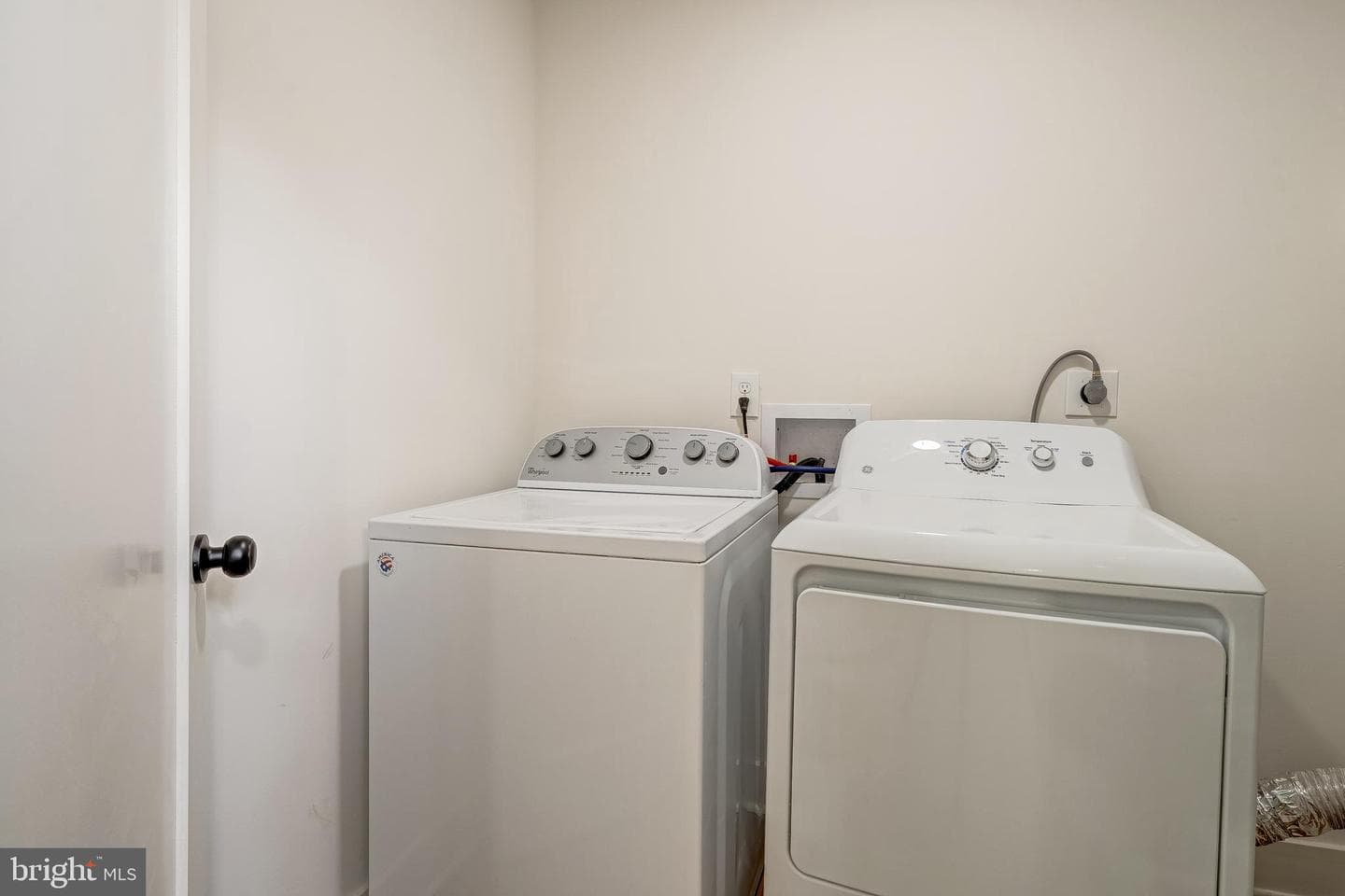 10915 Maple Street photo 22