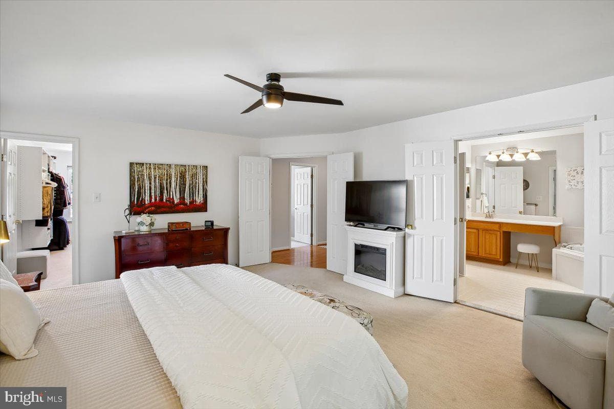 9802 Cresence Way photo 15